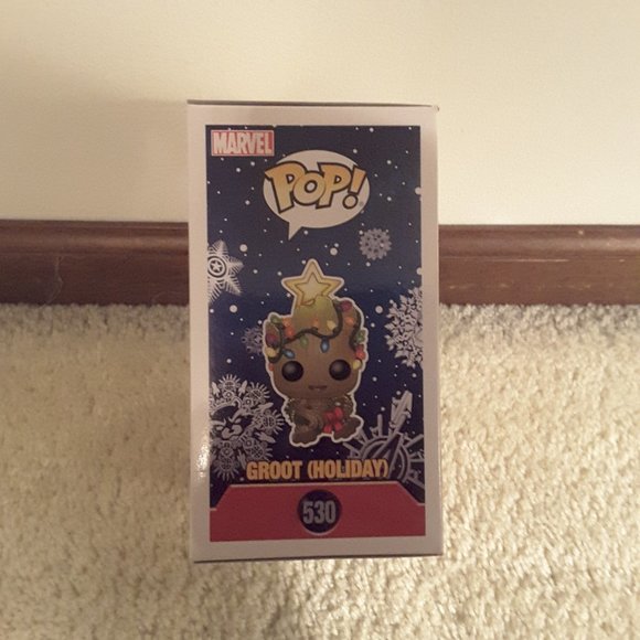 Holiday Groot Marvel Funko 530 NIB - Picture 4 of 6
